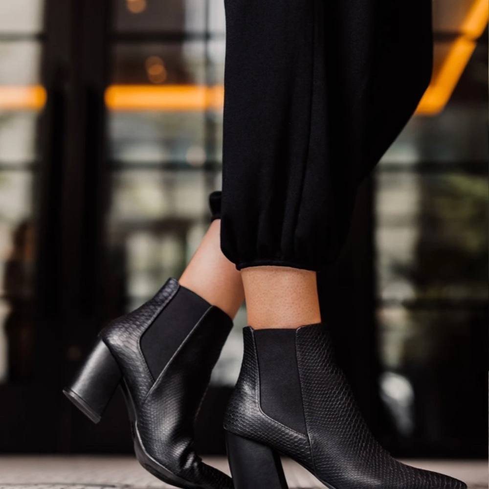 Kittenish Samantha boots by Jessie James Decker